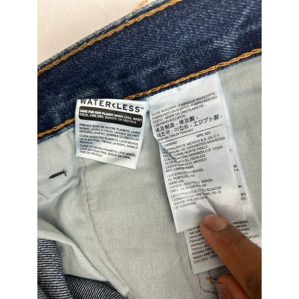Levis 550 Jeans Mens 52X28 Relaxed Fit 100% Cotton Pants Dark Wash Straight Leg